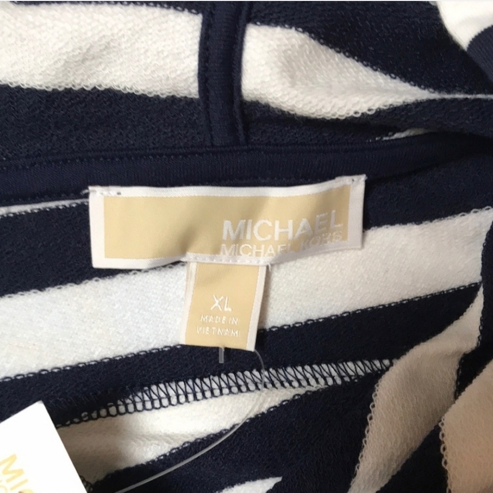 Michael KORS NWT Logo Hoodie - Picture 5 of 5